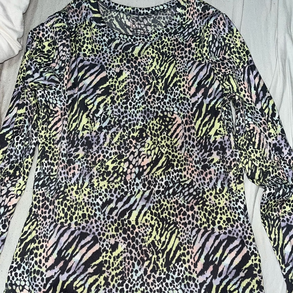 No boundaries long sleeve tshirt